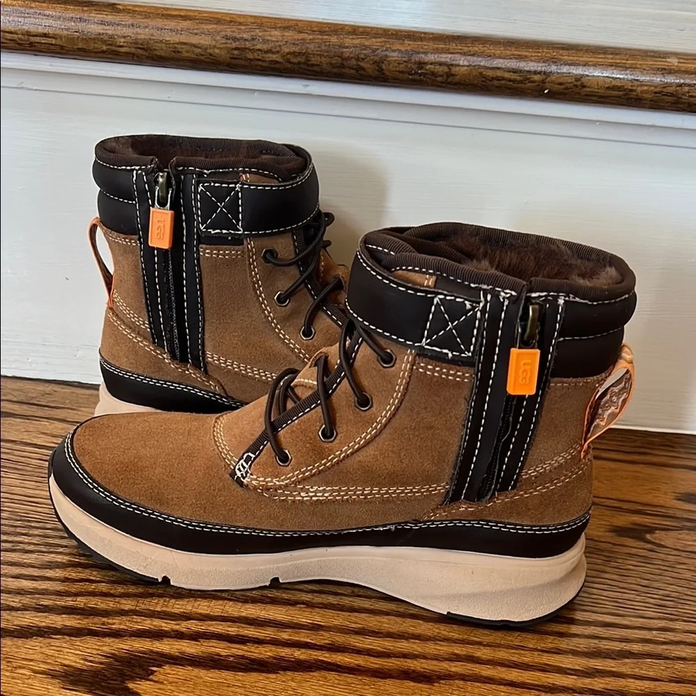 UGG Chestnut Arren Boots NWOT